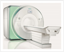 超電導磁気共鳴診断装置　MRI（magnetic resonance imaging）SEIMENS製　Skyra 3.0T